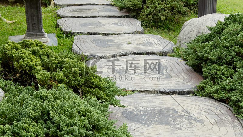 屋顶绿化排水板每平米重量